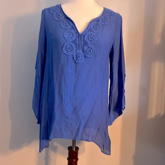 Counterparts Women Blouse - Picture 2 of 8